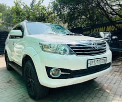 Toyota self-drive car available on rent in sirsaganj