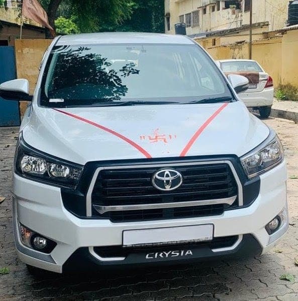 Toyota innova crysta available on rent in new delhi