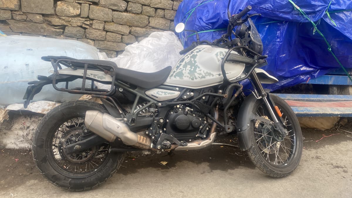 Royal Enfield himalayan 450 available on rent in shimla