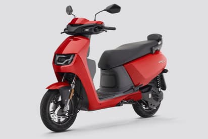 Hero scooty / scooter available on rent in lucknow